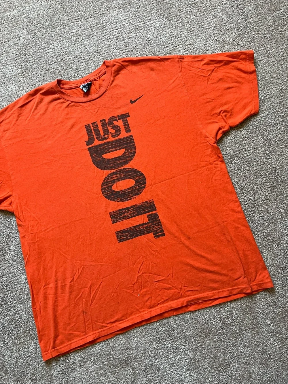 VTG 00’s / Y2K Nike Just Do It Orange Tee